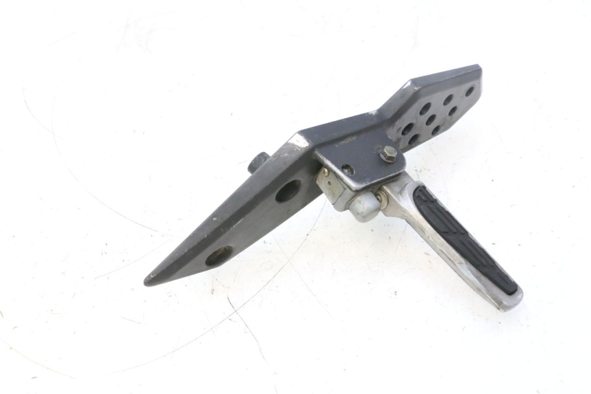 photo de PLATINE CALE PIED ARRIERE GAUCHE KYMCO SUPER 8 2T 50 (2007 - 2013) - Vue principale