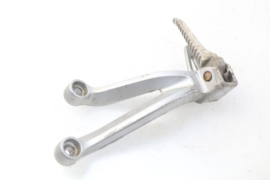photo de PLATINE CALE PIED ARRIERE GAUCHE SUZUKI GSX-R GSXR 600 (2001 - 2003)