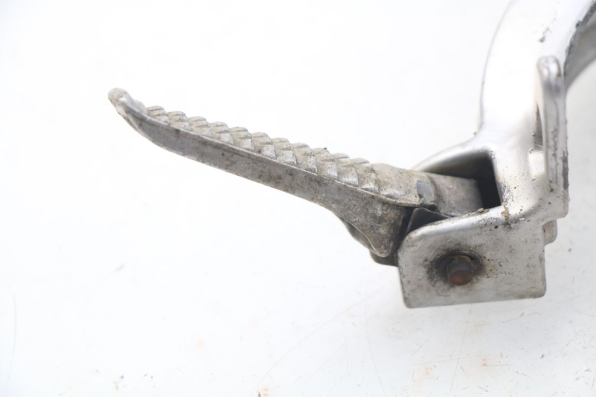 photo de PLATINE CALE PIED ARRIERE GAUCHE SUZUKI GSX-R GSXR 600 (2001 - 2003)