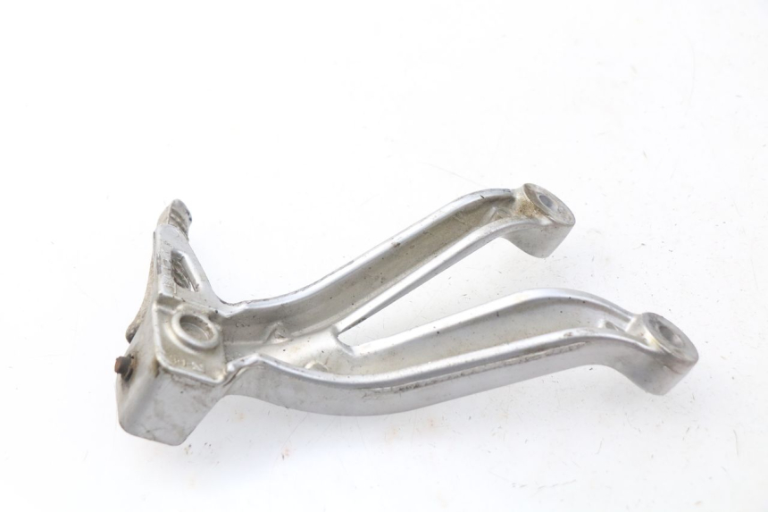 photo de PLATINE CALE PIED ARRIERE GAUCHE SUZUKI GSX-R GSXR 600 (2001 - 2003)