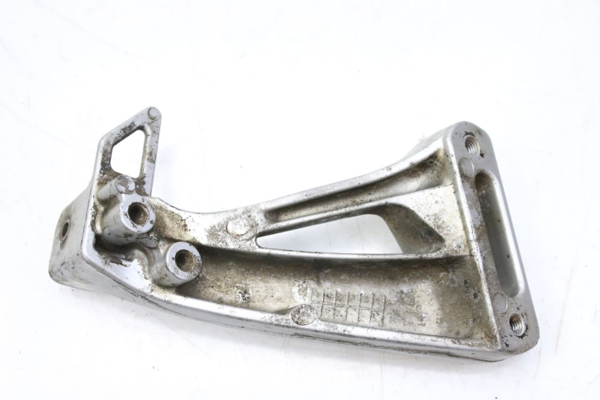 photo de PLATINE CALE PIED ARRIERE GAUCHE SUZUKI SV S 650 (1999 - 2002)