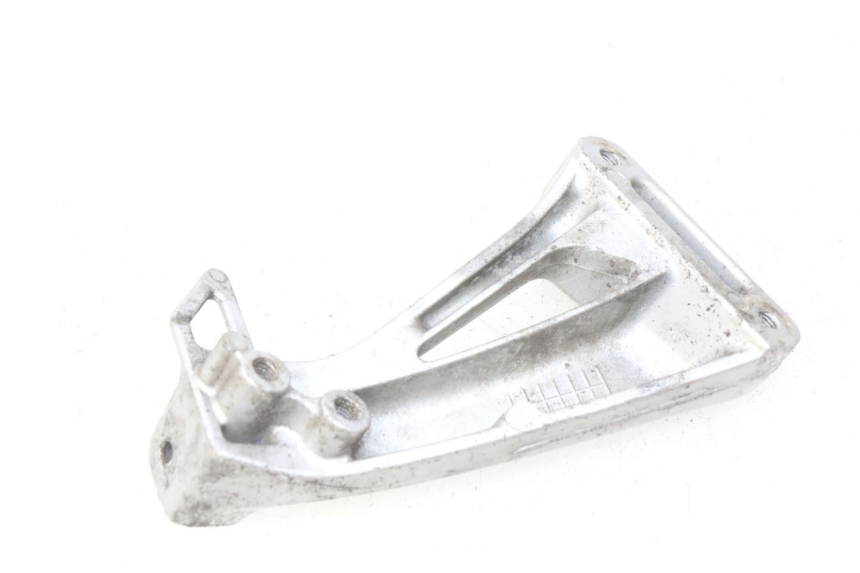 photo de PLATINE CALE PIED ARRIERE GAUCHE SUZUKI SV S 650 (1999 - 2002)