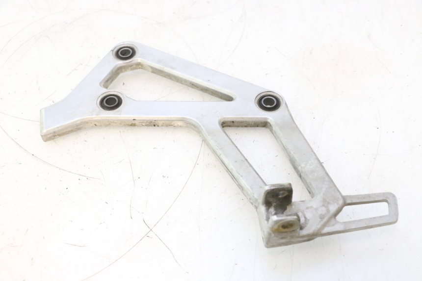 photo de PLATINE CALE PIED ARRIERE GAUCHE HONDA XRV AFRICA TWIN 750 (1990 - 1992) - Détail de la pièce