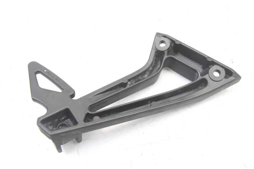 photo de PLATINE CALE PIED ARRIERE GAUCHE YAMAHA FZ6 FAZER S2 600 (2007 - 2011)