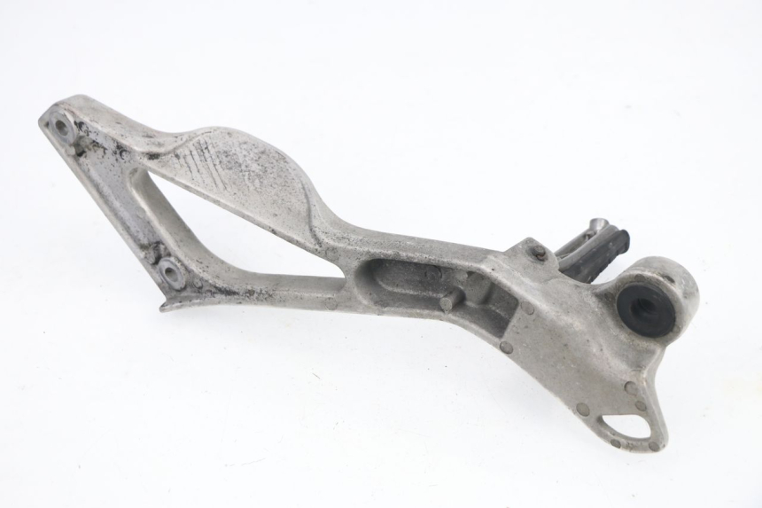 photo de PLATINE CALE PIED ARRIERE GAUCHE YAMAHA TDM 3VD 850 (1991 - 1995)