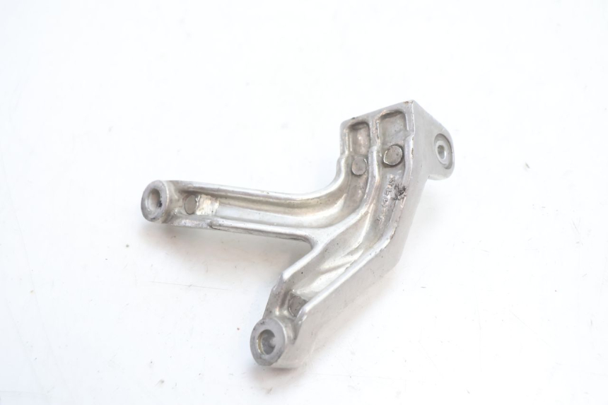 photo de PLATINE CALE PIED ARRIERE GAUCHE YAMAHA YZF R GENESIS 750 (1993 - 1998) - Zoom état d’usage