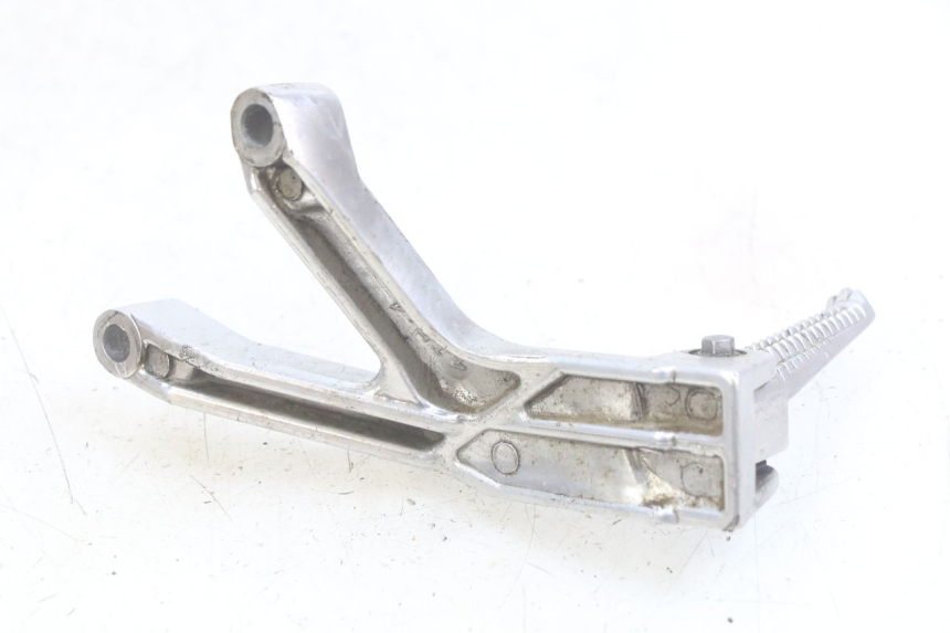 photo de PLATINE CALE PIED ARRIERE GAUCHE YAMAHA YZF R THUNDERCAT 600 (1996 - 2003)