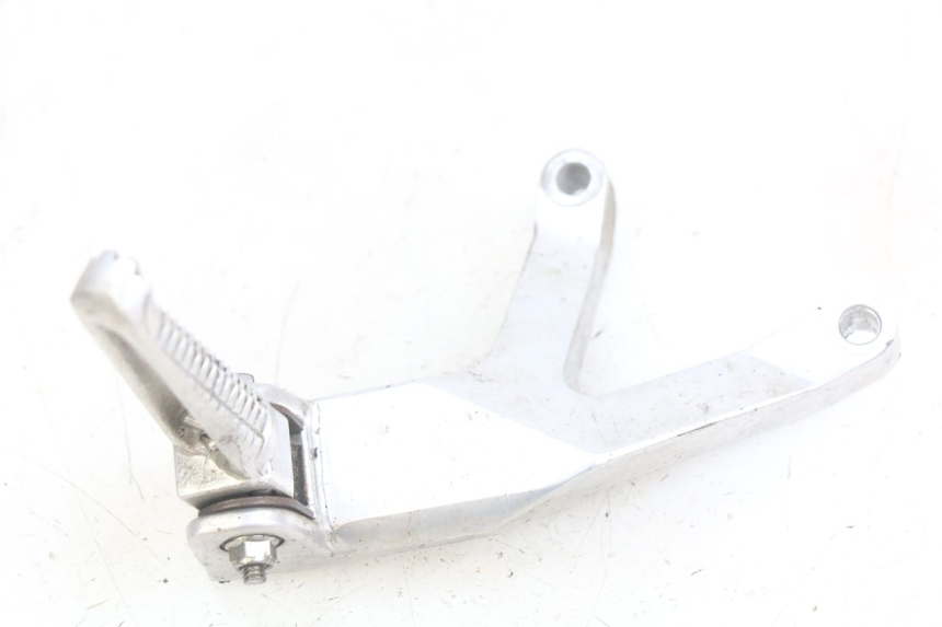 photo de PLATINE CALE PIED ARRIERE GAUCHE YAMAHA YZF R THUNDERCAT 600 (1996 - 2003)
