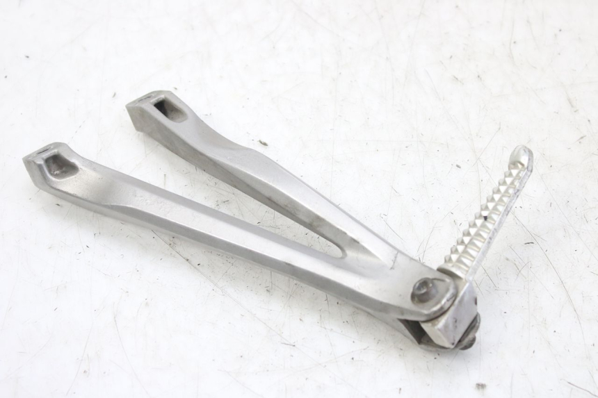 photo de PLATINE CALE PIED ARRIERE GAUCHE YAMAHA YZF R1 1000 (2007 - 2008)