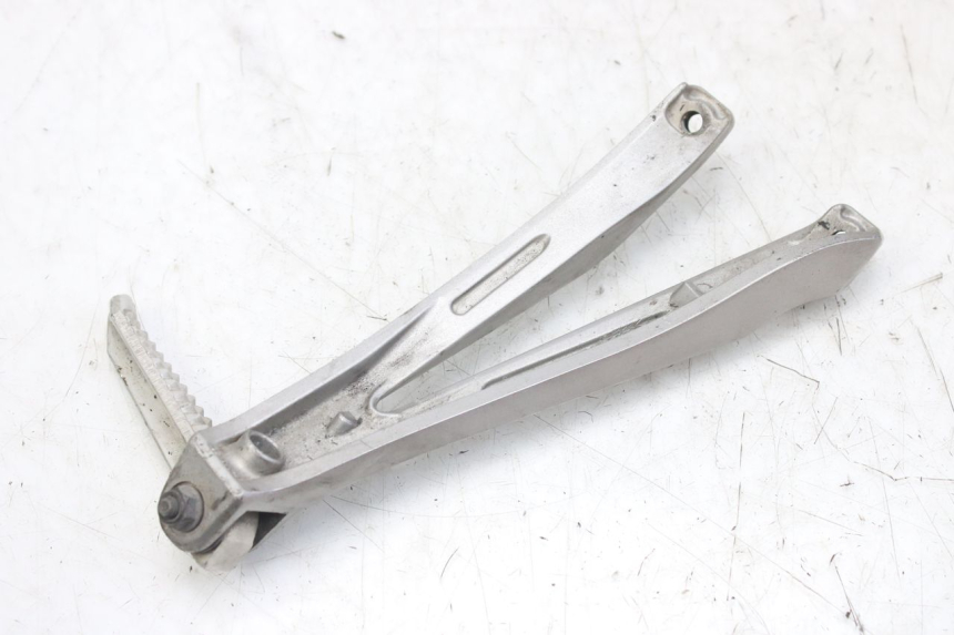 photo de PLATINE CALE PIED ARRIERE GAUCHE YAMAHA YZF R1 1000 (2007 - 2008)