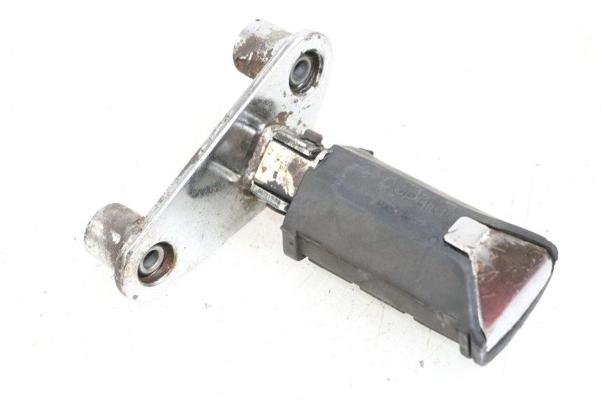 photo de PLATINE CALE PIED AVANT DROIT APRILIA CLASSIC 125 (1995 - 2001)