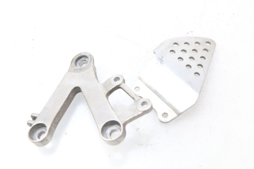 photo de PLATINE CALE PIED AVANT DROIT HONDA CBR 919 RR FIREBLADE 900 (1998 - 1999) - Vue principale