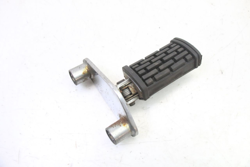 photo de PLATINE CALE PIED AVANT DROIT APRILIA CLASSIC 125 (1995 - 2001)