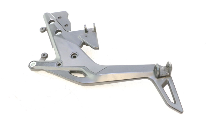 photo de PLATINE CALE PIED AVANT DROIT KAWASAKI ER-6 ER6 F ABS 650 (2012 - 2016) - Détail de la pièce