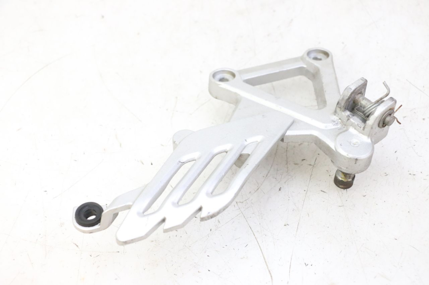 photo de PLATINE CALE PIED AVANT DROIT STAHO FH 50 (2018 - 2019)