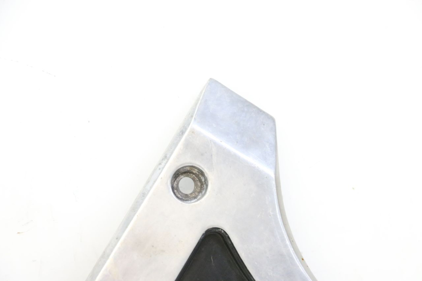 photo de PLATINE CALE PIED AVANT DROIT YAMAHA FJ 36Y 1100 (1984 - 1985)