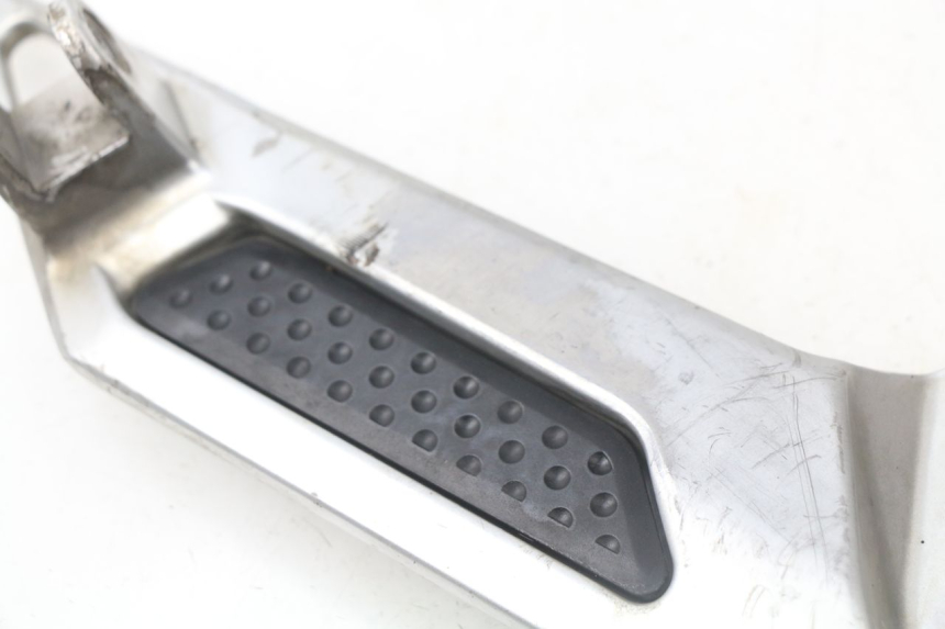 photo de PLATINE CALE PIED AVANT DROIT YAMAHA FJR ABS 1300 (2006 - 2012)