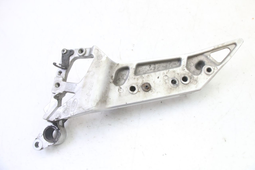 photo de PLATINE CALE PIED AVANT DROIT YAMAHA FJR ABS 1300 (2006 - 2012)