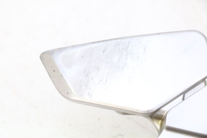 photo de PLATINE CALE PIED AVANT DROIT HONDA CB R 1000 (2018 - 2023)