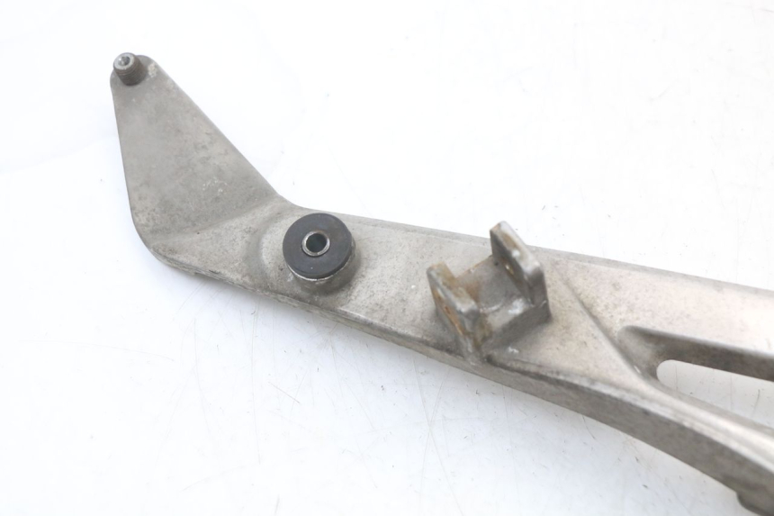 photo de PLATINE CALE PIED AVANT DROIT HONDA NTV DEAUVILLE 650 (1998 - 2001)