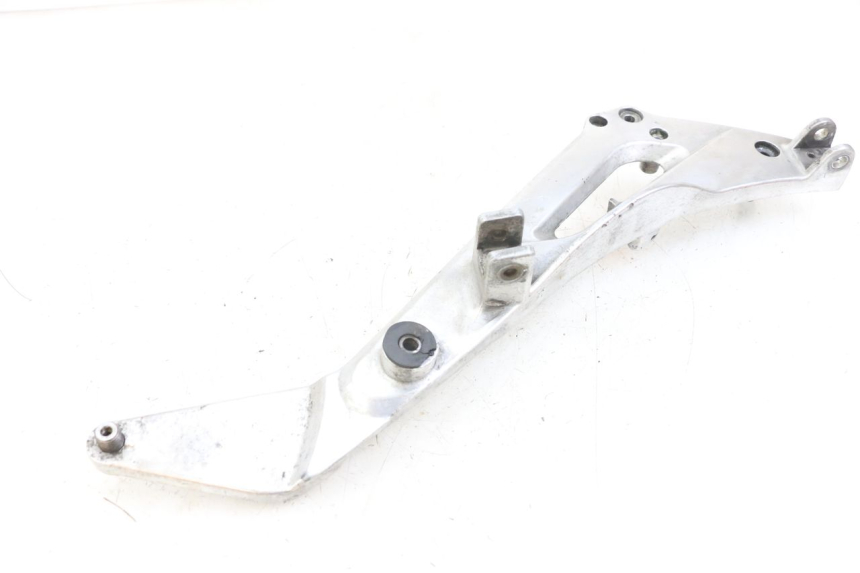 photo de PLATINE CALE PIED AVANT DROIT HONDA NTV DEAUVILLE 650 (1998 - 2001)