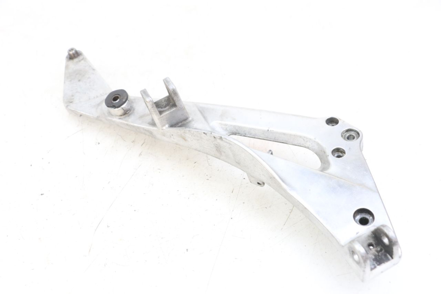 photo de PLATINE CALE PIED AVANT DROIT HONDA NTV DEAUVILLE 650 (1998 - 2001)
