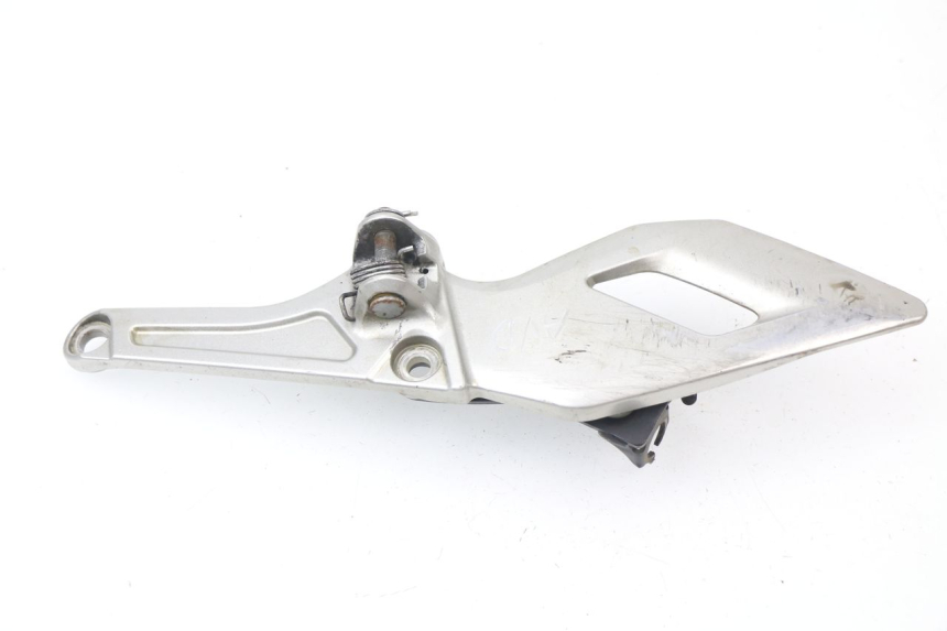 photo de PLATINE CALE PIED AVANT DROIT HONDA VFR F 1200 (2010 - 2015)