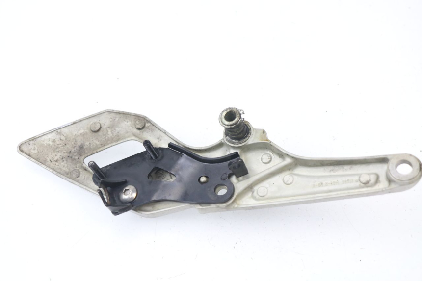 photo de PLATINE CALE PIED AVANT DROIT HONDA VFR F 1200 (2010 - 2015)