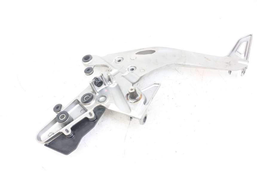 photo de PLATINE CALE PIED AVANT DROIT KAWASAKI ER-6 ER6 N 650 (2012 - 2016)