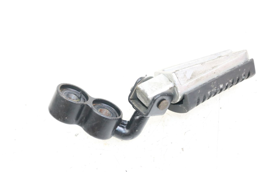 photo de PLATINE CALE PIED AVANT DROIT KYMCO K-PW K-PIPE 50 (2012 - 2017)