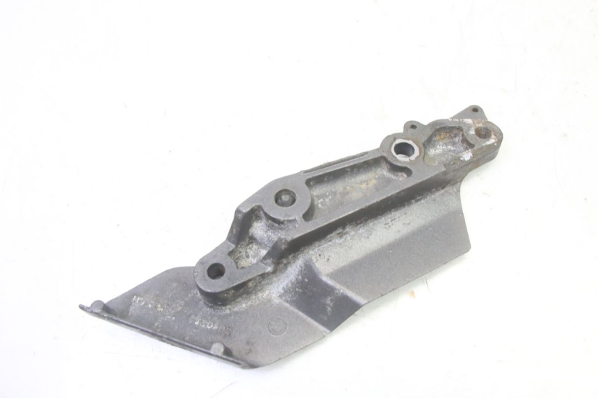 photo de PLATINE CALE PIED AVANT DROIT TRIUMPH SPRINT 900 (1995 - 1998)