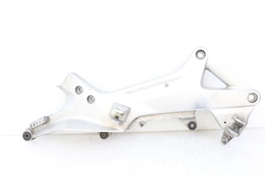 photo de PLATINE CALE PIED AVANT DROIT HONDA ST PAN EUROPEAN 1300 (2002 - 2013)