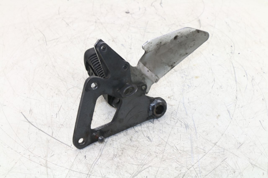 photo de PLATINE CALE PIED AVANT DROIT SUZUKI GS / GSE 500 (1990 - 2000)