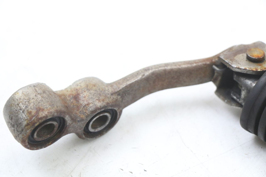 photo de PLATINE CALE PIED AVANT DROIT SUZUKI GSX E 250 (1982 - 1983)
