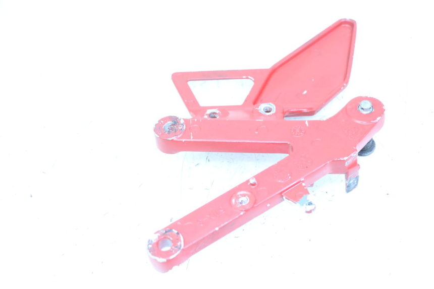 photo de PLATINE CALE PIED AVANT DROIT YAMAHA TZR 50 (2008 - 2016)