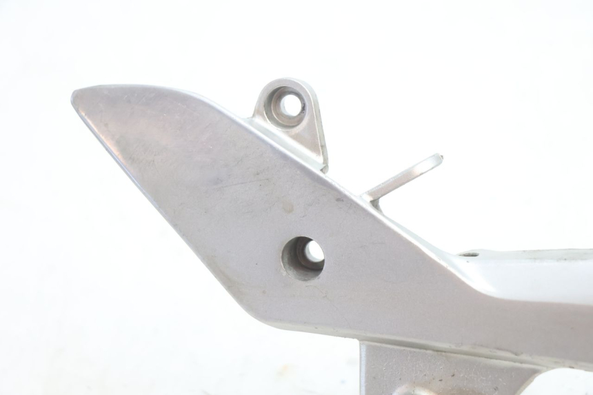 photo de PLATINE CALE PIED AVANT DROIT HONDA VFR FI RC46 800 (1998 - 2001) - Détail de la pièce