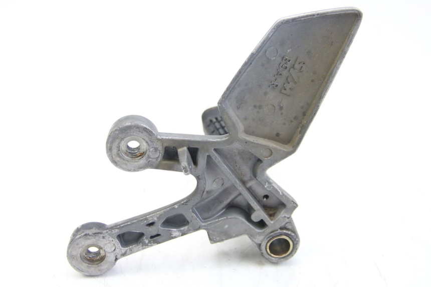 photo de PLATINE CALE PIED AVANT DROIT SYM WOLF SB 125 (2011 - 2018) - Zoom état d’usage