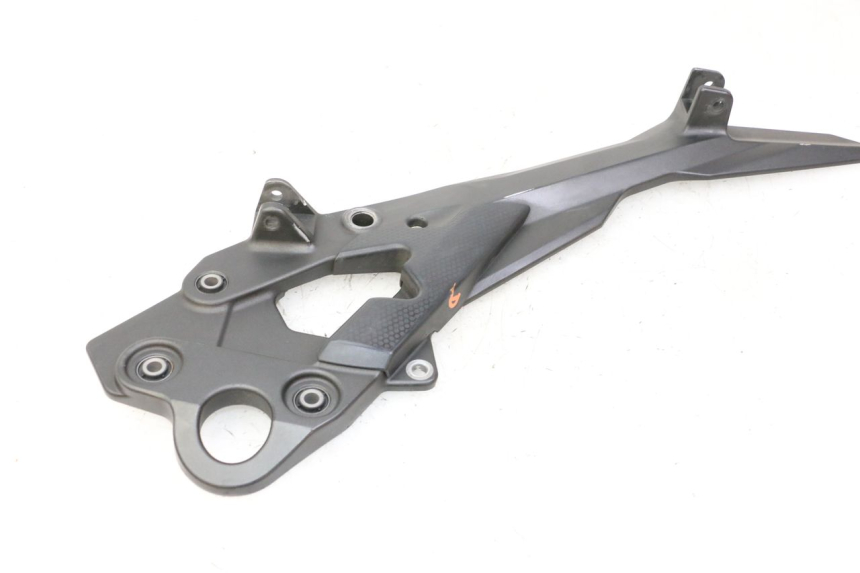 photo de PLATINE CALE PIED AVANT DROIT YAMAHA XJ6 ABS 600 (2008 - 2016)