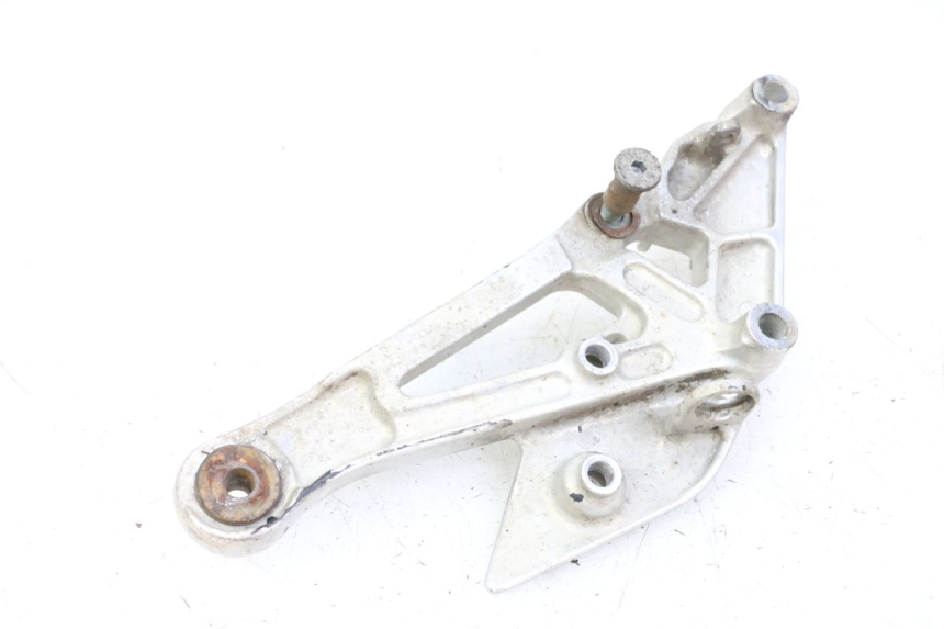 photo de PLATINE CALE PIED AVANT DROIT YAMAHA XJN DIVERSION 600 (2000 - 2003)