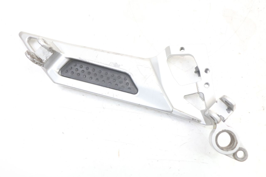 photo de PLATINE CALE PIED AVANT DROIT YAMAHA FJR ABS 1300 (2006 - 2012)