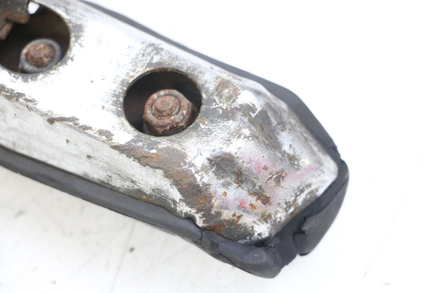 photo de PLATINE CALE PIED AVANT DROIT YAMAHA XJ F 900 (1983 - 1994)