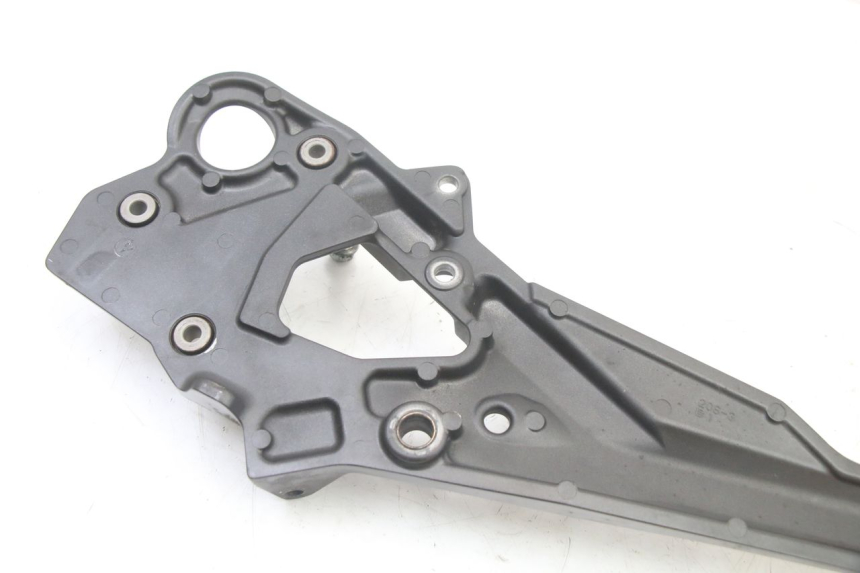 photo de PLATINE CALE PIED AVANT DROIT YAMAHA XJ6 ABS 600 (2008 - 2016)