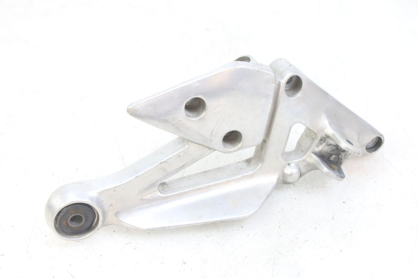 photo de PLATINE CALE PIED AVANT DROIT YAMAHA XJN DIVERSION 600 (2000 - 2003)