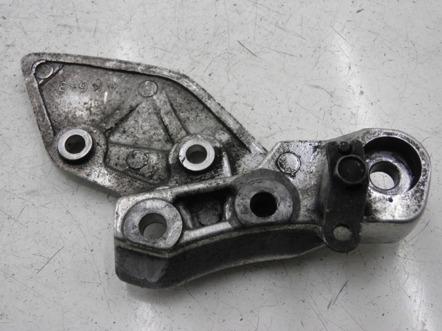 photo de PLATINE CALE PIED AVANT DROIT YAMAHA XJR 1300 (1998 - 2002)