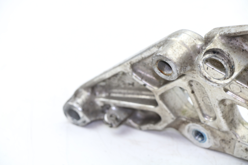 photo de PLATINE CALE PIED AVANT DROIT YAMAHA XJS DIVERSION 600 (2000 - 2003)