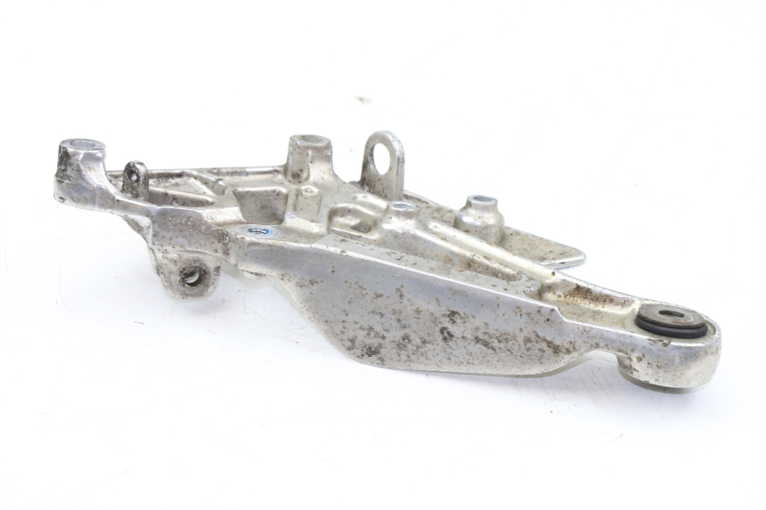 photo de PLATINE CALE PIED AVANT DROIT YAMAHA XJS DIVERSION 600 (2000 - 2003)