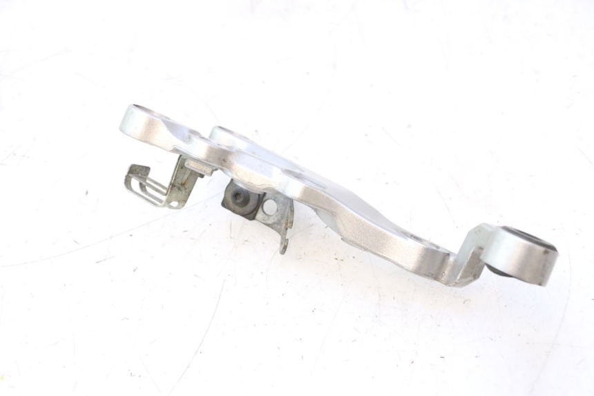 photo de PLATINE CALE PIED AVANT DROIT YAMAHA YZF R6 600 (2008 - 2009) - Autre angle de vue