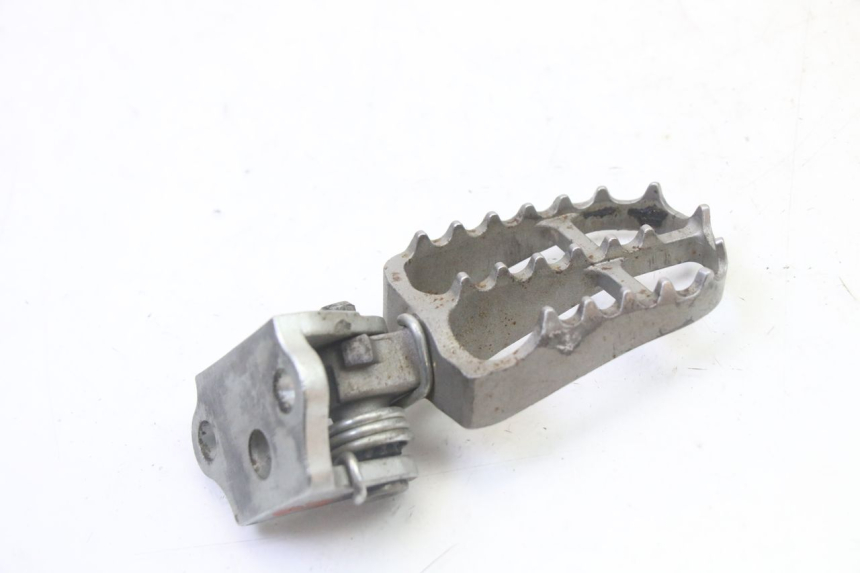photo de PLATINE CALE PIED AVANT DROIT YAMAHA YZF YZ-F 450 (2014 - 2016)