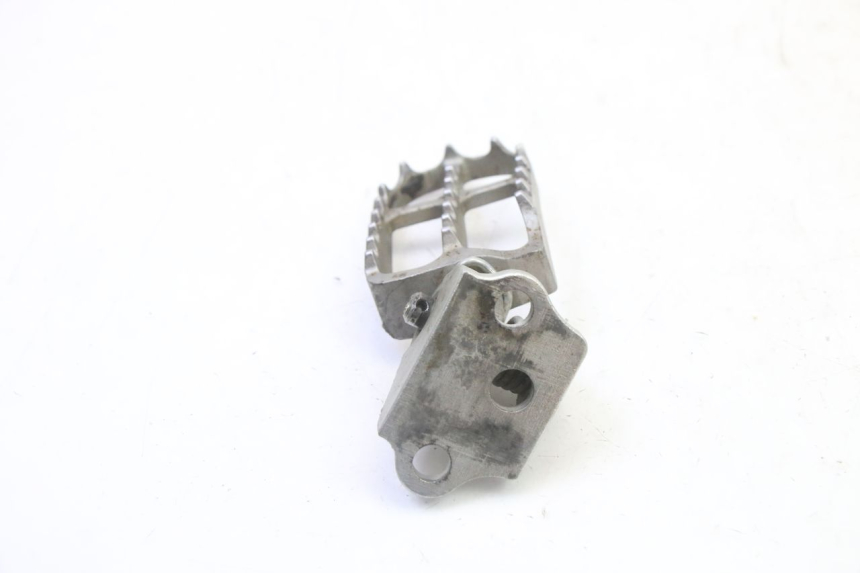 photo de PLATINE CALE PIED AVANT DROIT YAMAHA YZF YZ-F 450 (2014 - 2016)