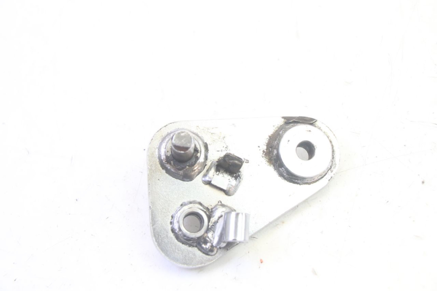 photo de PLATINE CALE PIED AVANT DROIT KYMCO ZING 125 (1997 - 2003) - Zoom état d’usage